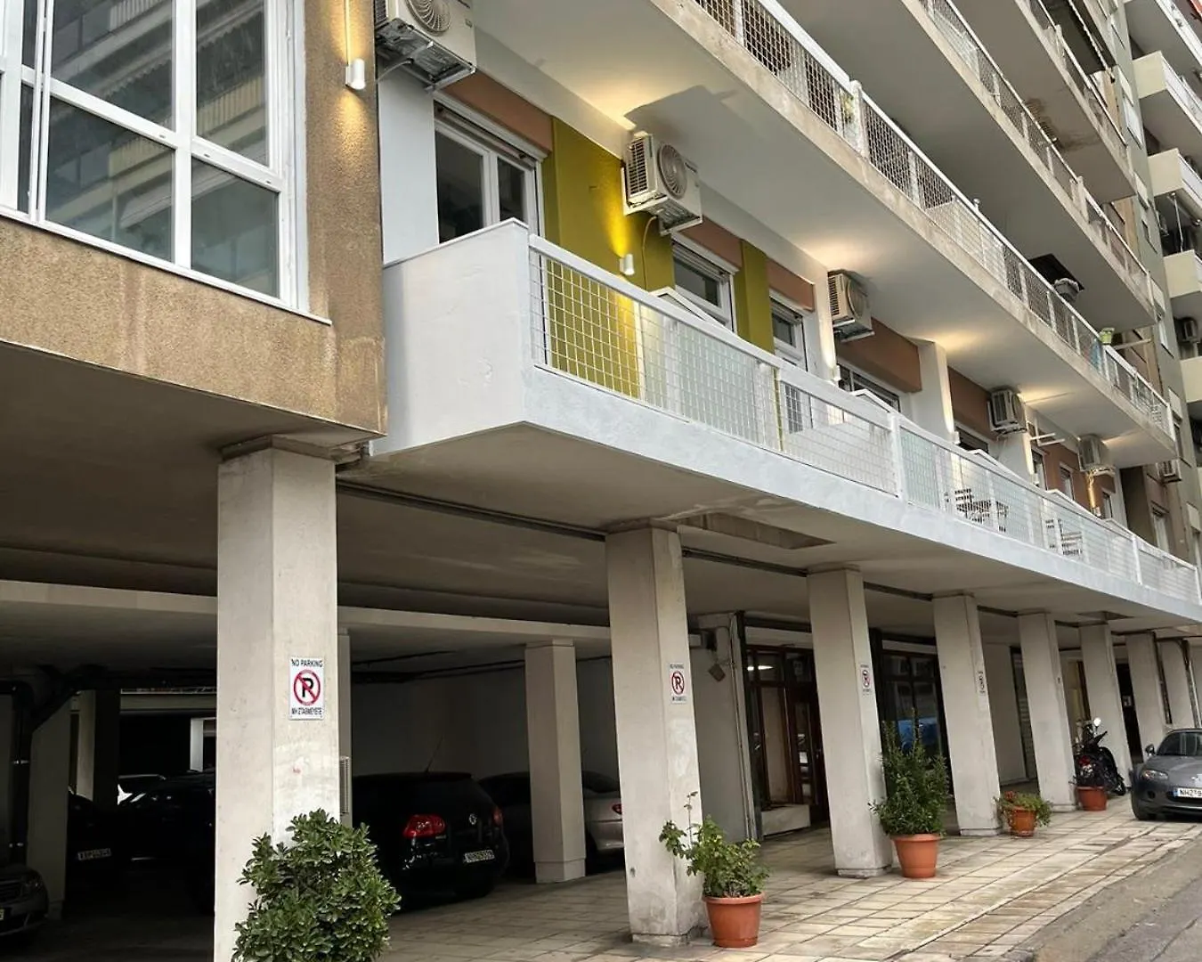 Pansea 09 Exclusive Suites Szaloniki Apartman
